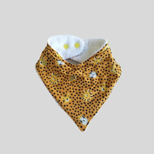Front view of the Lions Bandana Dribble Bib